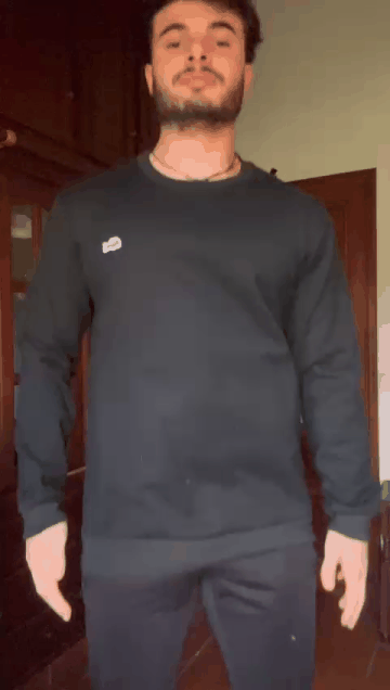 GIF: detalles y terminaciones del buzo